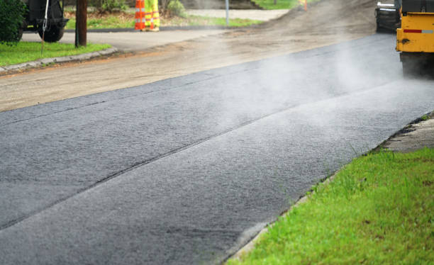 Best Driveway Paving Contractor  in Highland Park, TX